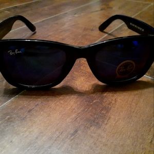 Ray-Ban Wayfarer Sunglasses ( Metalic Blue Lens )